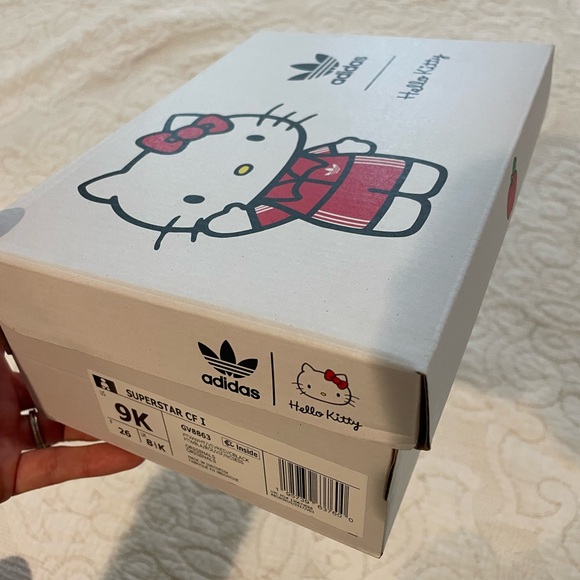 Adidas Superstarr Hello Kitty All Over Embossed Toddler 9 k 9k - Picture 2 of 8
